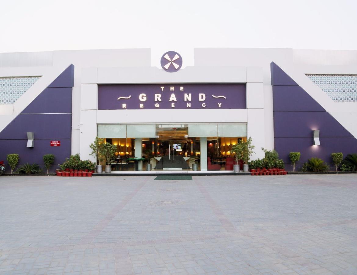 The Grand Regency Hotel Bahawalpur Kültér fotó